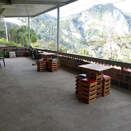 Mirador Ventanas De Tisquizoque Guest House Florian  Ngoại thất bức ảnh